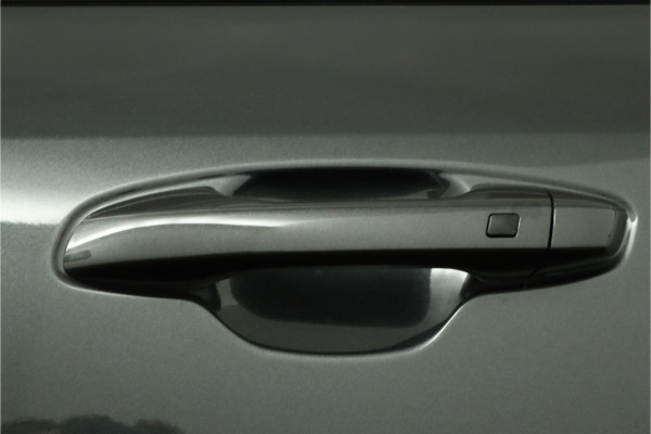 Kia Niro 1.6 GDi Hybrid ExecutiveLine Apple Carplay/Android Auto - Cruise Control - Dodehoekdetectie - Navigatie - Schuif/Kanteldak - Stuur/Stoelverwarming - Fabrieksgarantie tot 06-2031 Kia Niro 1.6 GDi Hybrid ExecutiveLine Apple Carplay/Android Auto - Cruise Control - Dodehoekdetectie - Navigatie - Schuif/Kanteldak - Stuur/Stoelverwarming - Fabrieksgarantie tot 06-2031