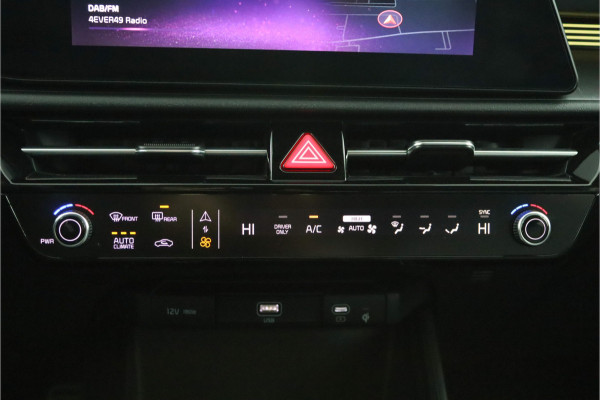 Kia Niro 1.6 GDi Hybrid ExecutiveLine Apple Carplay/Android Auto - Cruise Control - Dodehoekdetectie - Navigatie - Schuif/Kanteldak - Stuur/Stoelverwarming - Fabrieksgarantie tot 06-2031 Kia Niro 1.6 GDi Hybrid ExecutiveLine Apple Carplay/Android Auto - Cruise Control - Dodehoekdetectie - Navigatie - Schuif/Kanteldak - Stuur/Stoelverwarming - Fabrieksgarantie tot 06-2031