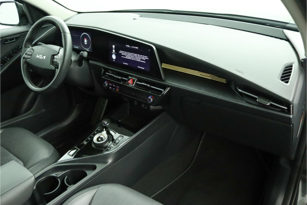 Kia Niro 1.6 GDi Hybrid ExecutiveLine Apple Carplay/Android Auto - Cruise Control - Dodehoekdetectie - Navigatie - Schuif/Kanteldak - Stuur/Stoelverwarming - Fabrieksgarantie tot 06-2031 Kia Niro 1.6 GDi Hybrid ExecutiveLine Apple Carplay/Android Auto - Cruise Control - Dodehoekdetectie - Navigatie - Schuif/Kanteldak - Stuur/Stoelverwarming - Fabrieksgarantie tot 06-2031