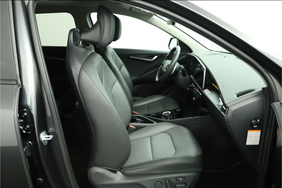 Kia Niro 1.6 GDi Hybrid ExecutiveLine Apple Carplay/Android Auto - Cruise Control - Dodehoekdetectie - Navigatie - Schuif/Kanteldak - Stuur/Stoelverwarming - Fabrieksgarantie tot 06-2031 Kia Niro 1.6 GDi Hybrid ExecutiveLine Apple Carplay/Android Auto - Cruise Control - Dodehoekdetectie - Navigatie - Schuif/Kanteldak - Stuur/Stoelverwarming - Fabrieksgarantie tot 06-2031