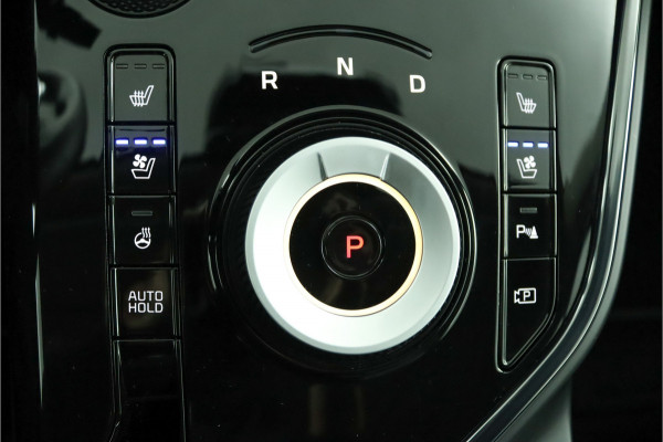 Kia Niro 1.6 GDi Hybrid ExecutiveLine Apple Carplay/Android Auto - Cruise Control - Dodehoekdetectie - Navigatie - Schuif/Kanteldak - Stuur/Stoelverwarming - Fabrieksgarantie tot 06-2031 Kia Niro 1.6 GDi Hybrid ExecutiveLine Apple Carplay/Android Auto - Cruise Control - Dodehoekdetectie - Navigatie - Schuif/Kanteldak - Stuur/Stoelverwarming - Fabrieksgarantie tot 06-2031