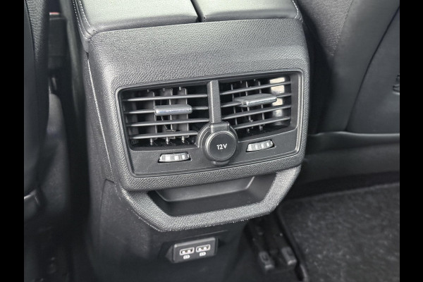 Peugeot 3008 1.6 HYbrid 225 Blue Lease Allure PHEV PLUG-IN HYBRIDE | DEALER OH. | AFNEEMBARE TREKHAAK | ELEK. ACHTERKLEP| CAMERA| STOELVERW. | LANE ASSIST| Peugeot 3008 1.6 HYbrid 225 Blue Lease Allure PHEV PLUG-IN HYBRIDE | DEALER OH. | AFNEEMBARE TREKHAAK | ELEK. ACHTERKLEP| CAMERA| STOELVERW. | LANE ASSIST|