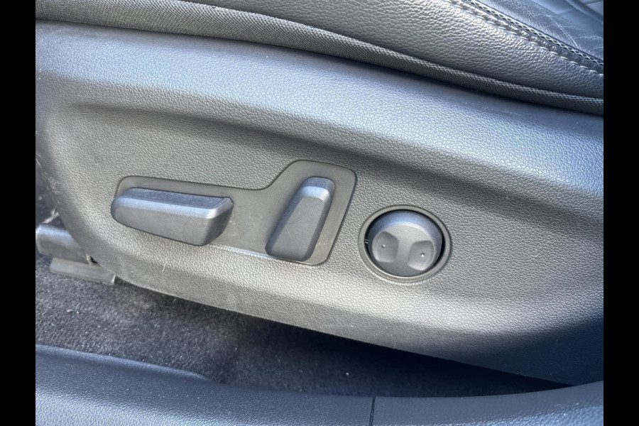 Hyundai Kona EV Premium 64 kWh