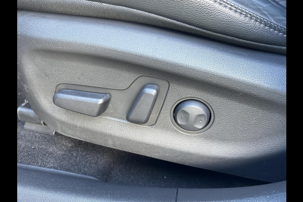 Hyundai Kona EV Premium 64 kWh