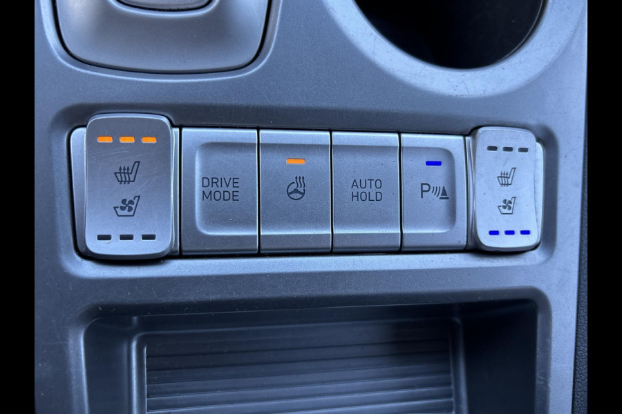 Hyundai Kona EV Premium 64 kWh