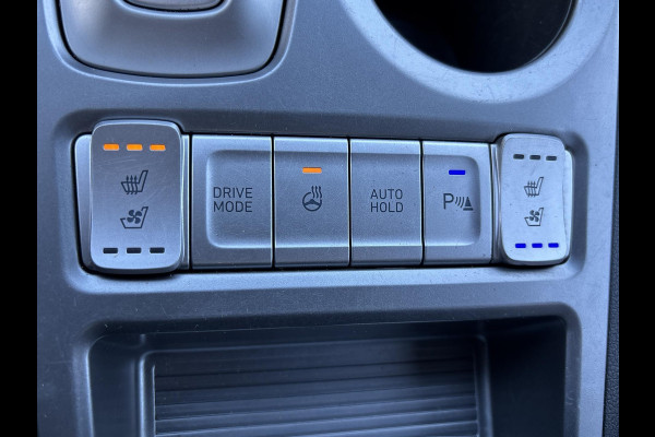 Hyundai Kona EV Premium 64 kWh