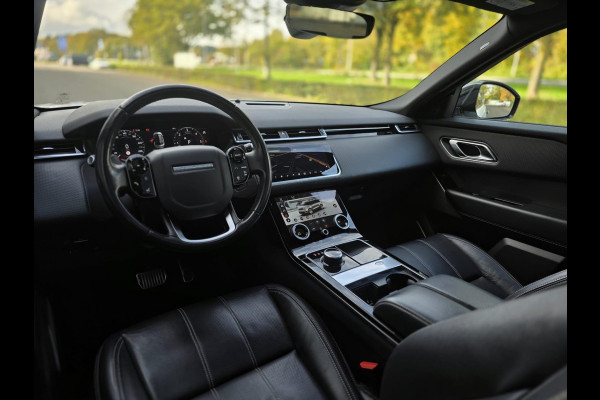 Land Rover Range Rover Velar 3.0 V6 AWD HSE|PANO|STUURVERW!|BLINDSPOT! Land Rover Range Rover Velar 3.0 V6 AWD HSE|PANO|STUURVERW!|BLINDSPOT!