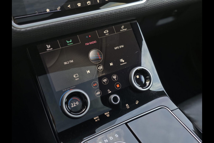 Land Rover Range Rover Velar 3.0 V6 AWD HSE|PANO|STUURVERW!|BLINDSPOT! Land Rover Range Rover Velar 3.0 V6 AWD HSE|PANO|STUURVERW!|BLINDSPOT!