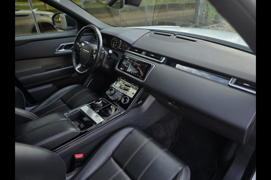 Land Rover Range Rover Velar 3.0 V6 AWD HSE|PANO|STUURVERW!|BLINDSPOT! Land Rover Range Rover Velar 3.0 V6 AWD HSE|PANO|STUURVERW!|BLINDSPOT!