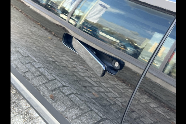 Kia EV3 Plus 81.4 kWh Zuid | Warmtepomp | 204 PK | Stoelverwarming | Stuurverwarming | BLIS | 19 inch Licht metaal Kia EV3 Plus 81.4 kWh Zuid | Warmtepomp | 204 PK | Stoelverwarming | Stuurverwarming | BLIS | 19 inch Licht metaal