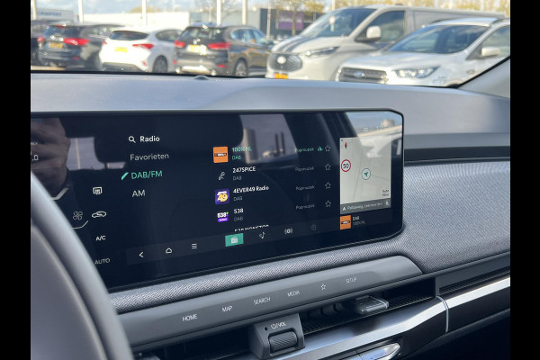 Kia EV3 Plus 81.4 kWh Zuid | Warmtepomp | 204 PK | Stoelverwarming | Stuurverwarming | BLIS | 19 inch Licht metaal Kia EV3 Plus 81.4 kWh Zuid | Warmtepomp | 204 PK | Stoelverwarming | Stuurverwarming | BLIS | 19 inch Licht metaal