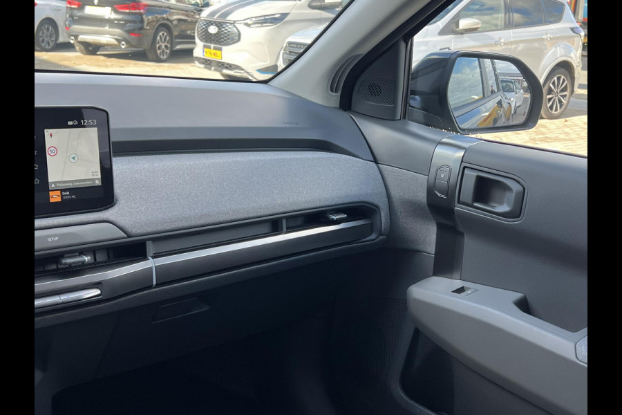 Kia EV3 Plus 81.4 kWh Zuid | Warmtepomp | 204 PK | Stoelverwarming | Stuurverwarming | BLIS | 19 inch Licht metaal Kia EV3 Plus 81.4 kWh Zuid | Warmtepomp | 204 PK | Stoelverwarming | Stuurverwarming | BLIS | 19 inch Licht metaal