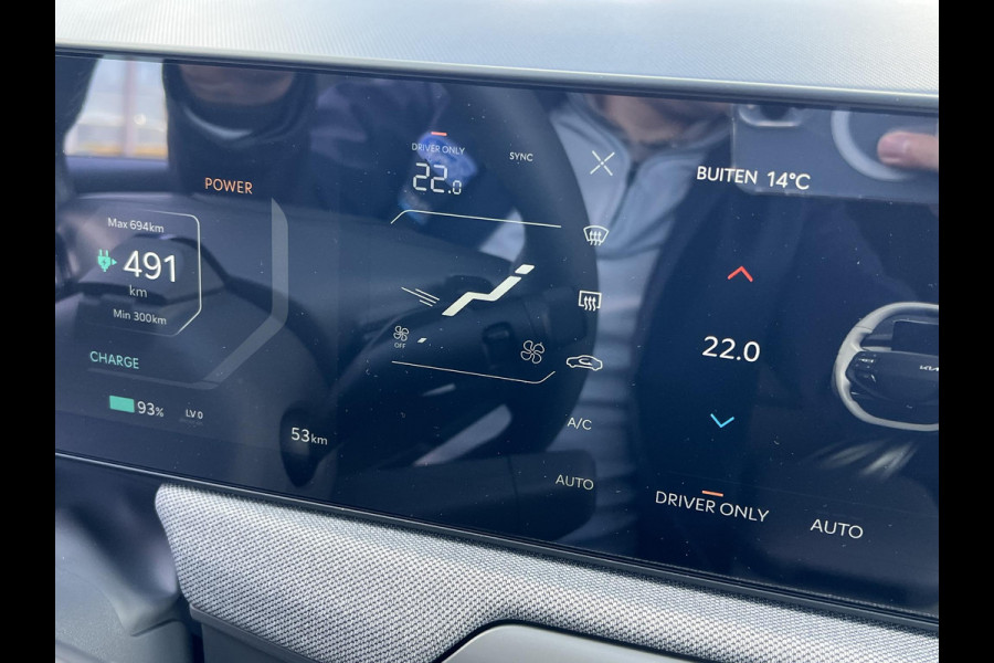 Kia EV3 Plus 81.4 kWh Zuid | Warmtepomp | 204 PK | Stoelverwarming | Stuurverwarming | BLIS | 19 inch Licht metaal Kia EV3 Plus 81.4 kWh Zuid | Warmtepomp | 204 PK | Stoelverwarming | Stuurverwarming | BLIS | 19 inch Licht metaal