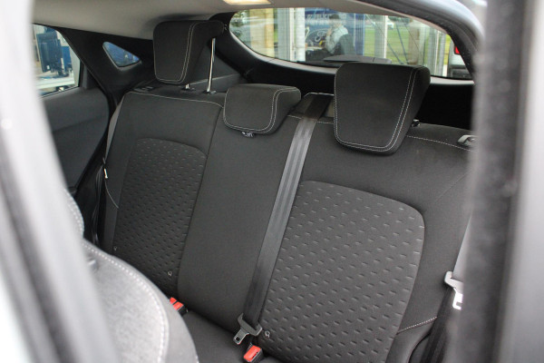 Ford Puma 1.0 EcoBoost Hybrid Titanium 125pk | NIEUWE MODEL! | Winterpack | Driver Assistance Pack | Comfort Pack | Panoramadak | Matrix LED