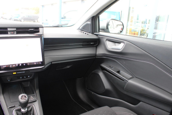 Ford Puma 1.0 EcoBoost Hybrid Titanium 125pk | NIEUWE MODEL! | Winterpack | Driver Assistance Pack | Comfort Pack | Panoramadak | Matrix LED