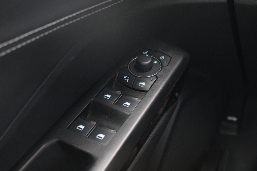 Ford Puma 1.0 EcoBoost Hybrid Titanium 125pk | NIEUWE MODEL! | Winterpack | Driver Assistance Pack | Comfort Pack | Panoramadak | Matrix LED