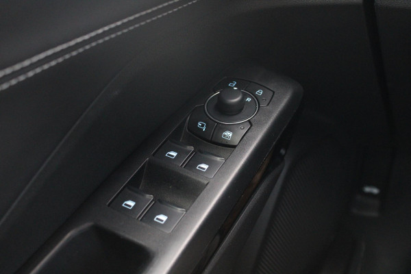 Ford Puma 1.0 EcoBoost Hybrid Titanium 125pk | NIEUWE MODEL! | Winterpack | Driver Assistance Pack | Comfort Pack | Panoramadak | Matrix LED