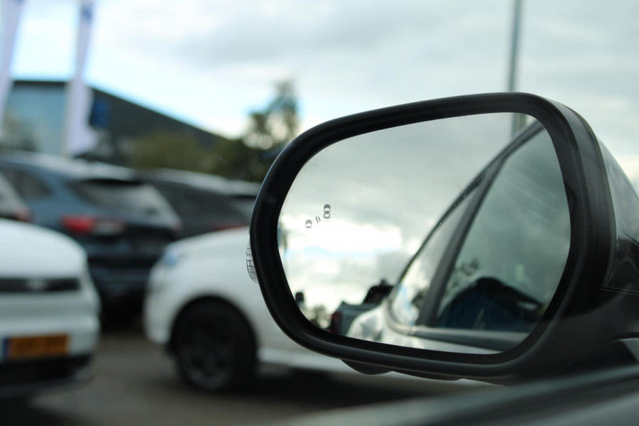 Ford Puma 1.0 EcoBoost Hybrid Titanium 125pk | NIEUWE MODEL! | Winterpack | Driver Assistance Pack | Comfort Pack | Panoramadak | Matrix LED