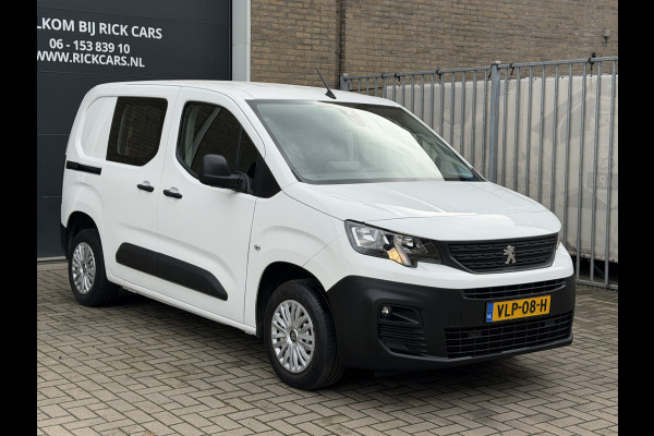 Peugeot Partner 1.2 111PK EURO 6 PureTech Premium CarPlay/cruise control/navigatie systeem Peugeot Partner 1.2 111PK EURO 6 PureTech Premium CarPlay/cruise control/navigatie systeem