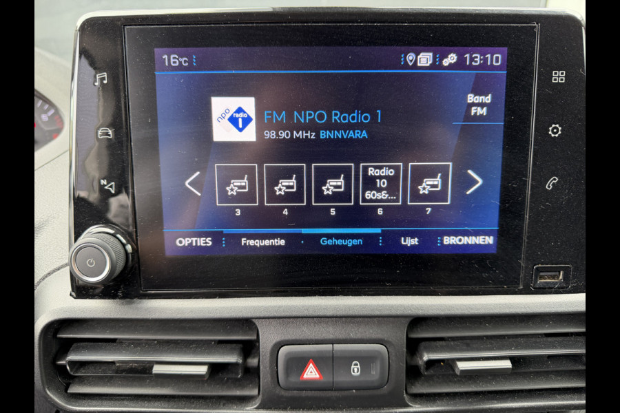 Peugeot Partner 1.2 111PK EURO 6 PureTech Premium CarPlay/cruise control/navigatie systeem Peugeot Partner 1.2 111PK EURO 6 PureTech Premium CarPlay/cruise control/navigatie systeem