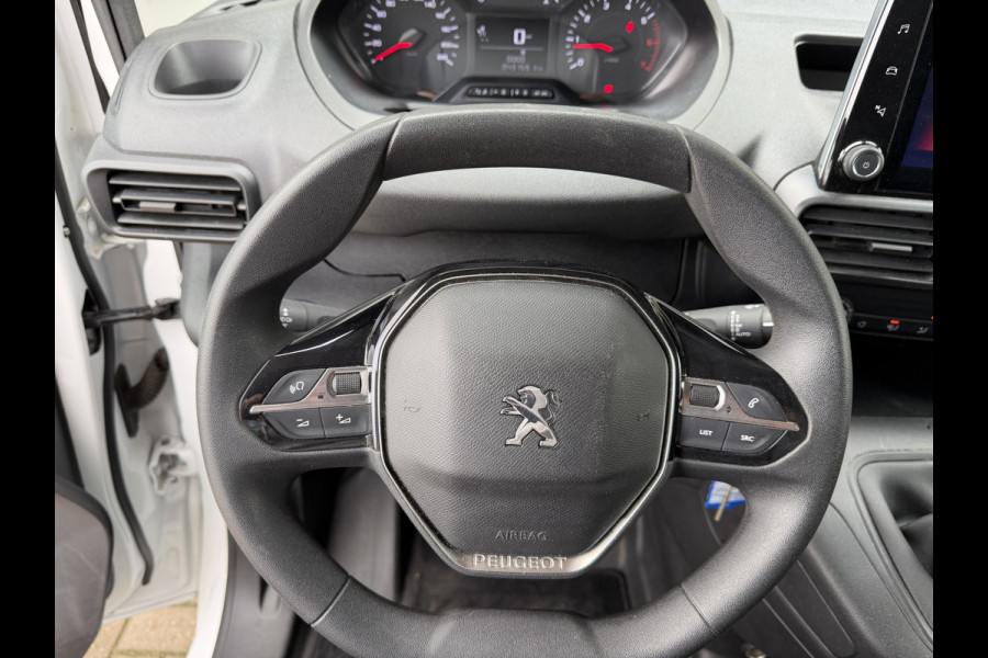 Peugeot Partner 1.2 111PK EURO 6 PureTech Premium CarPlay/cruise control/navigatie systeem Peugeot Partner 1.2 111PK EURO 6 PureTech Premium CarPlay/cruise control/navigatie systeem