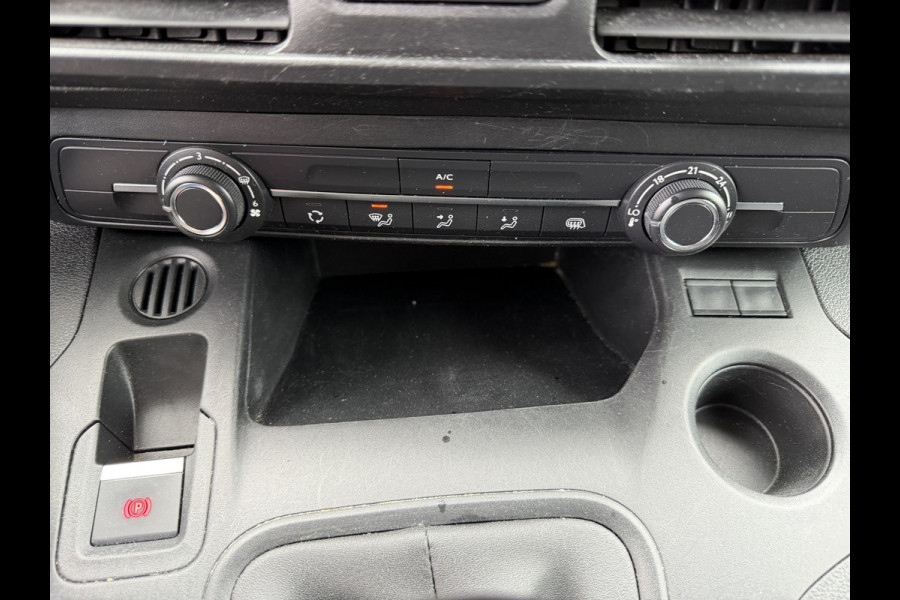 Peugeot Partner 1.2 111PK EURO 6 PureTech Premium CarPlay/cruise control/navigatie systeem Peugeot Partner 1.2 111PK EURO 6 PureTech Premium CarPlay/cruise control/navigatie systeem
