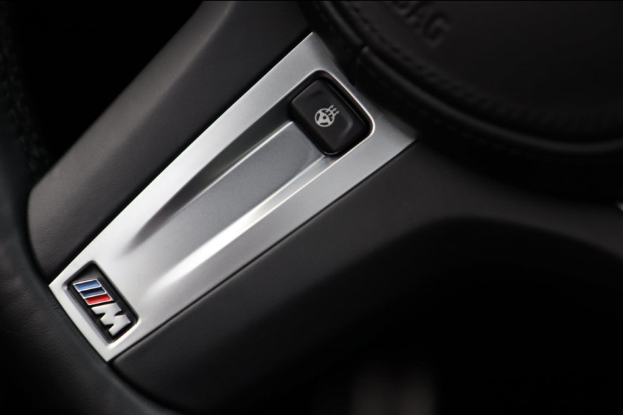 BMW 1-serie 120i M Sport / PANODAK / KEYLESS / DODEHOEK / STUUR+STOELVERW BMW 1-serie 120i M Sport / PANODAK / KEYLESS / DODEHOEK / STUUR+STOELVERW