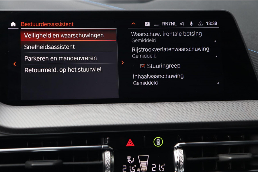 BMW 1-serie 120i M Sport / PANODAK / KEYLESS / DODEHOEK / STUUR+STOELVERW BMW 1-serie 120i M Sport / PANODAK / KEYLESS / DODEHOEK / STUUR+STOELVERW