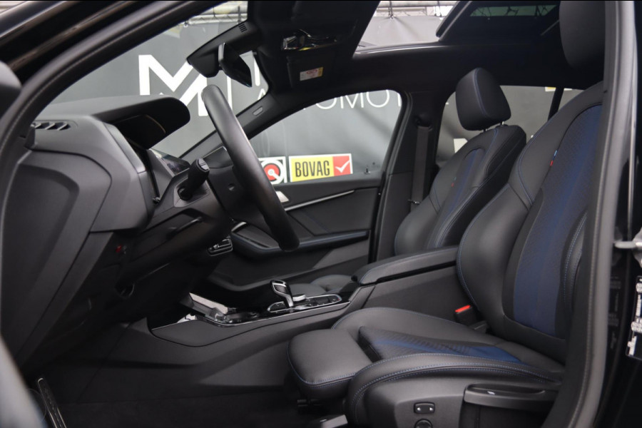 BMW 1-serie 120i M Sport / PANODAK / KEYLESS / DODEHOEK / STUUR+STOELVERW BMW 1-serie 120i M Sport / PANODAK / KEYLESS / DODEHOEK / STUUR+STOELVERW