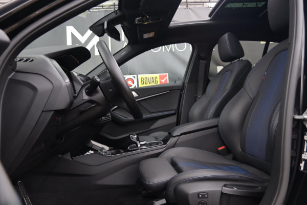 BMW 1-serie 120i M Sport / PANODAK / KEYLESS / DODEHOEK / STUUR+STOELVERW BMW 1-serie 120i M Sport / PANODAK / KEYLESS / DODEHOEK / STUUR+STOELVERW