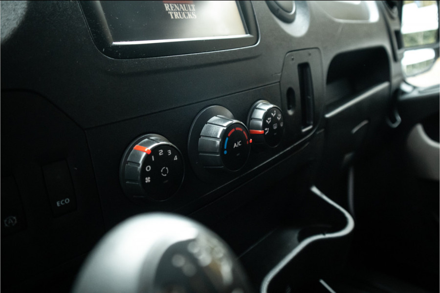 Renault Master T35 2.3 dCi 150 L3H2 Energy Glasrek, imperial, navi, airco Renault Master T35 2.3 dCi 150 L3H2 Energy Glasrek, imperial, navi, airco
