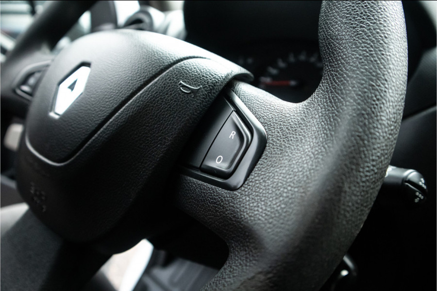 Renault Master T35 2.3 dCi 150 L3H2 Energy Glasrek, imperial, navi, airco Renault Master T35 2.3 dCi 150 L3H2 Energy Glasrek, imperial, navi, airco