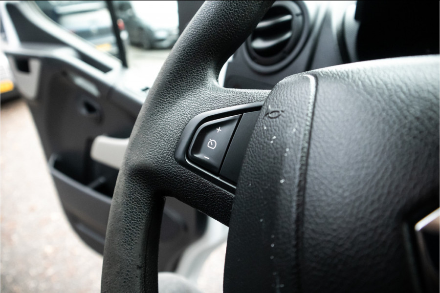 Renault Master T35 2.3 dCi 150 L3H2 Energy Glasrek, imperial, navi, airco Renault Master T35 2.3 dCi 150 L3H2 Energy Glasrek, imperial, navi, airco