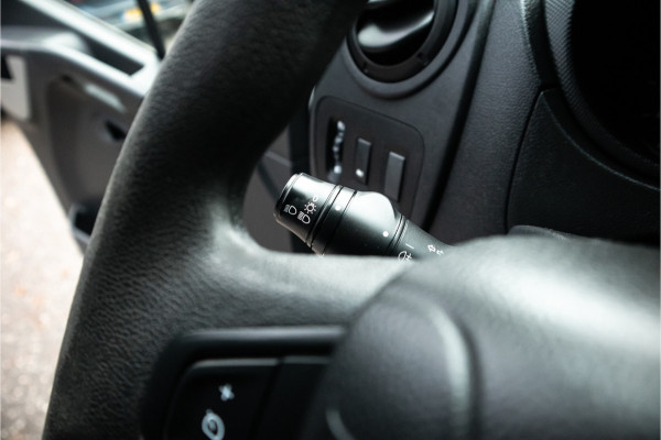 Renault Master T35 2.3 dCi 150 L3H2 Energy Glasrek, imperial, navi, airco Renault Master T35 2.3 dCi 150 L3H2 Energy Glasrek, imperial, navi, airco