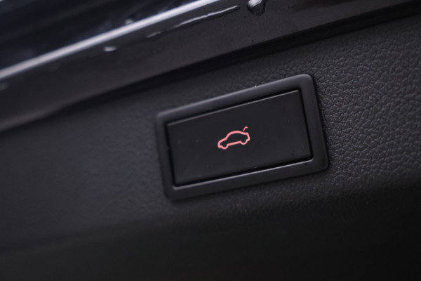 Škoda Superb Combi 1.5 TSI ACT Sportline Business Camera, Stoelverwarming, Panorama schuif/kantel, Apple Carplay