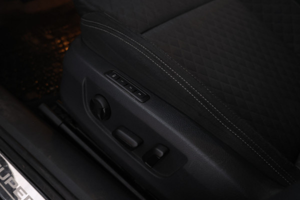 Škoda Superb Combi 1.5 TSI ACT Sportline Business Camera, Stoelverwarming, Panorama schuif/kantel, Apple Carplay