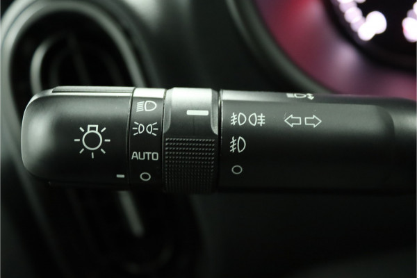 Kia Picanto 1.0 DPi GT-Line Apple Carplay/Android Auto - Cruise Control - Lederen Bekleding - Navigatie - Achteruitrijcamera - Fabrieksgarantie tot 08-2031 Kia Picanto 1.0 DPi GT-Line Apple Carplay/Android Auto - Cruise Control - Lederen Bekleding - Navigatie - Achteruitrijcamera - Fabrieksgarantie tot 08-2031