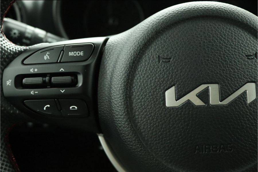 Kia Picanto 1.0 DPi GT-Line Apple Carplay/Android Auto - Cruise Control - Lederen Bekleding - Navigatie - Achteruitrijcamera - Fabrieksgarantie tot 08-2031 Kia Picanto 1.0 DPi GT-Line Apple Carplay/Android Auto - Cruise Control - Lederen Bekleding - Navigatie - Achteruitrijcamera - Fabrieksgarantie tot 08-2031