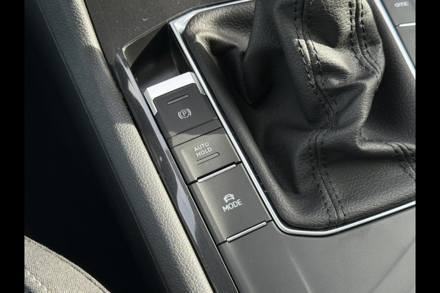 Volkswagen Tiguan 1.4 TSI eHybrid 245pk Elegance | Pano | ACC | Camera | IQ Light | Virtual Cockpit | 18 inch