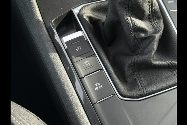 Volkswagen Tiguan 1.4 TSI eHybrid 245pk Elegance | Pano | ACC | Camera | IQ Light | Virtual Cockpit | 18 inch