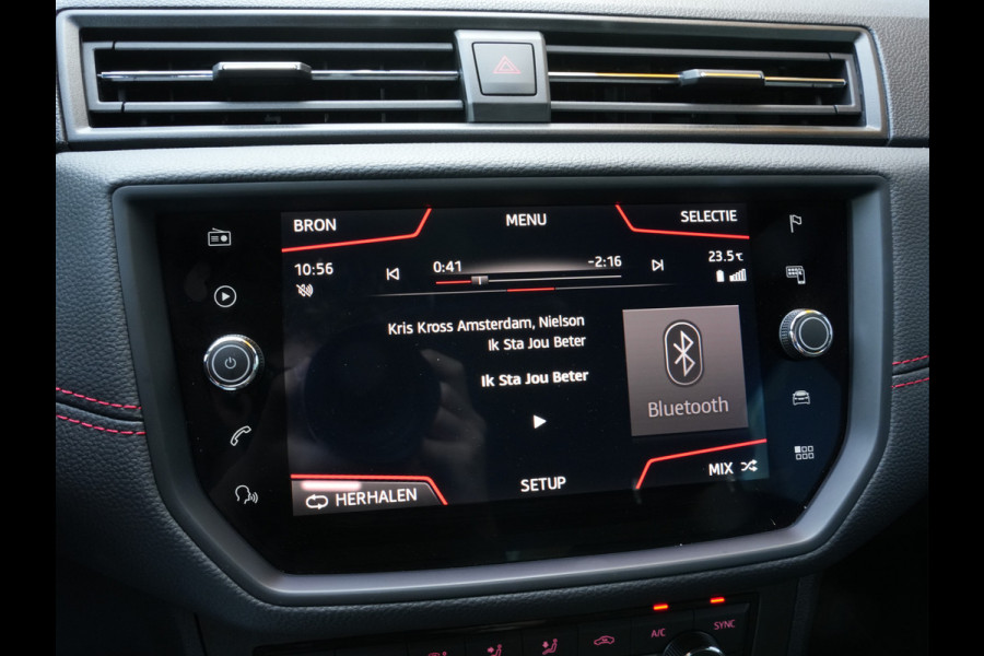 Seat Ibiza 1.0 TSI 116PK!! 6 Bak FR Business Intense | Clima | Camera | Navigatie | Android/Apple Carplay Seat Ibiza 1.0 TSI 116PK!! 6 Bak FR Business Intense | Clima | Camera | Navigatie | Android/Apple Carplay