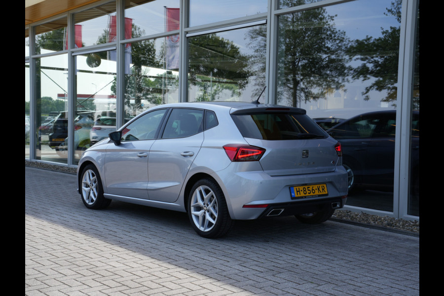 Seat Ibiza 1.0 TSI 116PK!! 6 Bak FR Business Intense | Clima | Camera | Navigatie | Android/Apple Carplay Seat Ibiza 1.0 TSI 116PK!! 6 Bak FR Business Intense | Clima | Camera | Navigatie | Android/Apple Carplay
