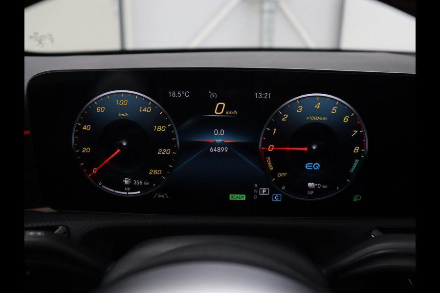 Mercedes-Benz A-Klasse 250e AMG | Stoelverwarming | Carplay | Camera | Leder/Alcantara | Sfeerverlichting | Park Assist | Widescreen | Full LED | Dodehoek detectie | PHEV | Plug In Mercedes-Benz A-Klasse 250e AMG | Stoelverwarming | Carplay | Camera | Leder/Alcantara | Sfeerverlichting | Park Assist | Widescreen | Full LED | Dodehoek detectie | PHEV | Plug In