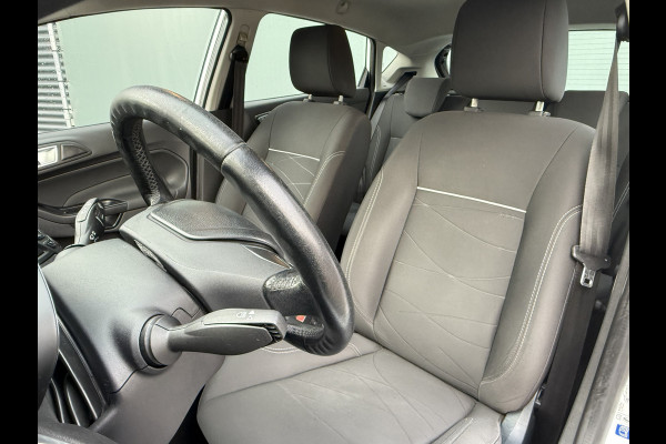 Ford Fiesta BWJ 2017 | 1.0 81PK Style Ultimate | AIRCO | PDC 2X | CRUISE | NAVI | LICHTMETAAL |