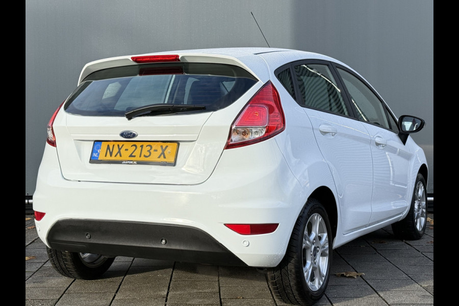 Ford Fiesta BWJ 2017 | 1.0 81PK Style Ultimate | AIRCO | PDC 2X | CRUISE | NAVI | LICHTMETAAL |
