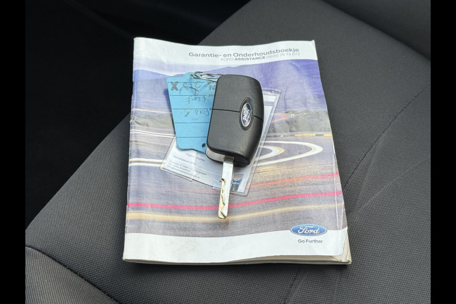 Ford Fiesta BWJ 2017 | 1.0 81PK Style Ultimate | AIRCO | PDC 2X | CRUISE | NAVI | LICHTMETAAL |