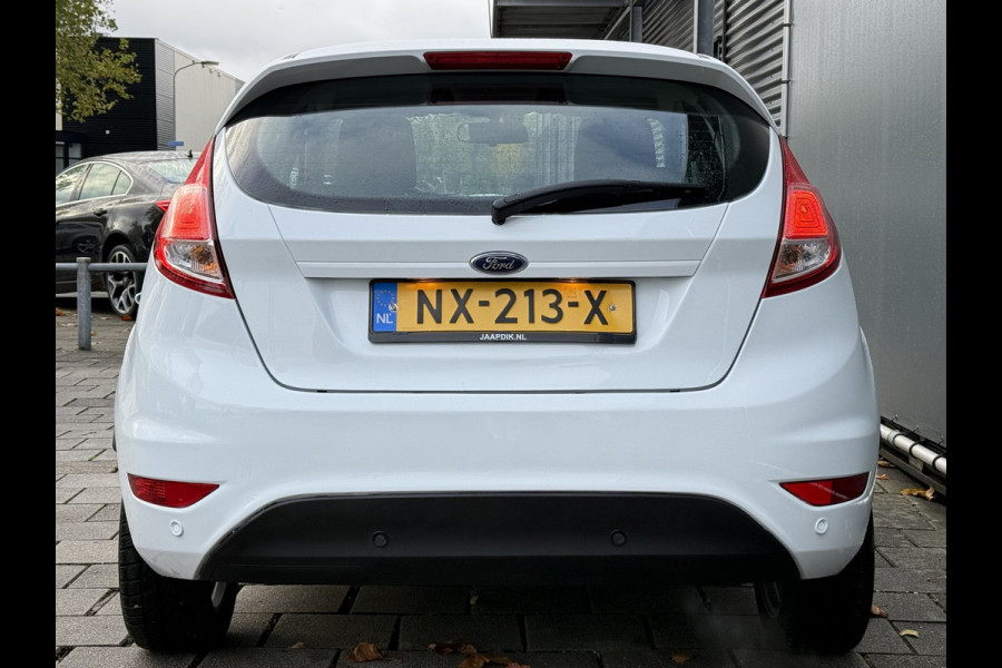 Ford Fiesta BWJ 2017 | 1.0 81PK Style Ultimate | AIRCO | PDC 2X | CRUISE | NAVI | LICHTMETAAL |