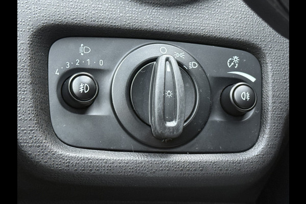 Ford Fiesta BWJ 2017 | 1.0 81PK Style Ultimate | AIRCO | PDC 2X | CRUISE | NAVI | LICHTMETAAL |