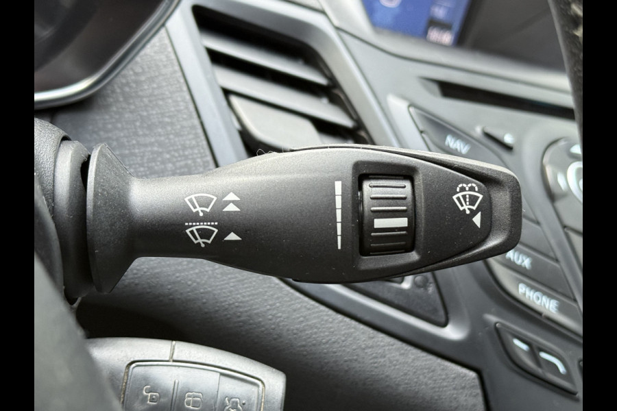 Ford Fiesta BWJ 2017 | 1.0 81PK Style Ultimate | AIRCO | PDC 2X | CRUISE | NAVI | LICHTMETAAL |