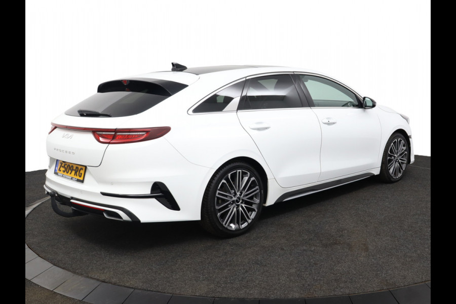 Kia ProCeed 1.5 T-GDi GT-PlusLine - Lichtmetalen Velgen 18" - LED Koplampen - Climate Control - Adaptief Cruise Control - Apple/Android Carplay - Fabrieksgarantie Tot 2031 Kia ProCeed 1.5 T-GDi GT-PlusLine - Lichtmetalen Velgen 18" - LED Koplampen - Climate Control - Adaptief Cruise Control - Apple/Android Carplay - Fabrieksgarantie Tot 2031